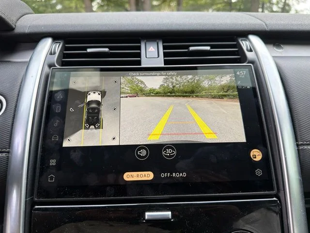 Used 2024  Land Rover Dynamic SE image 16