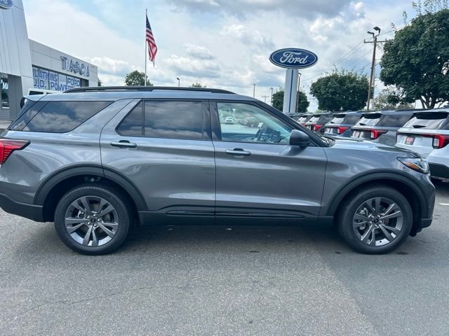 New 2026 Gray Ford Active image 8