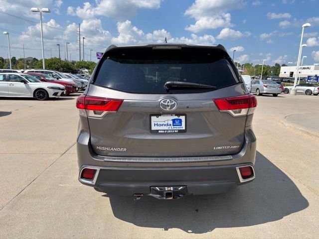 Used 2018 Predawn Gray Mica Toyota Limited Platinum image 6