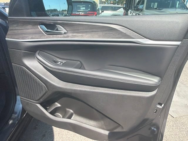 New 2026 Baltic Gray Metallic Clearcoat Jeep Limited image 8