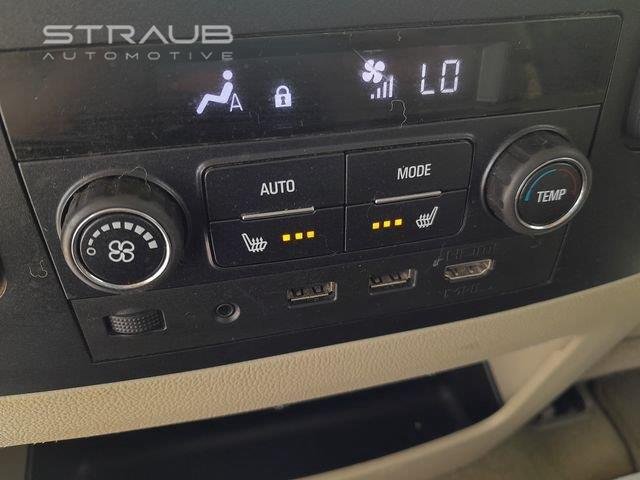 Used 2018  GMC  image 46