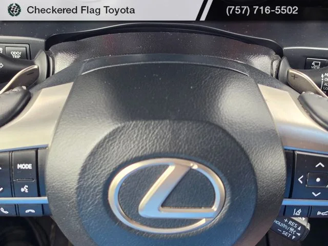 Used 2018 Nebula Gray Pearl Lexus 570 image 29