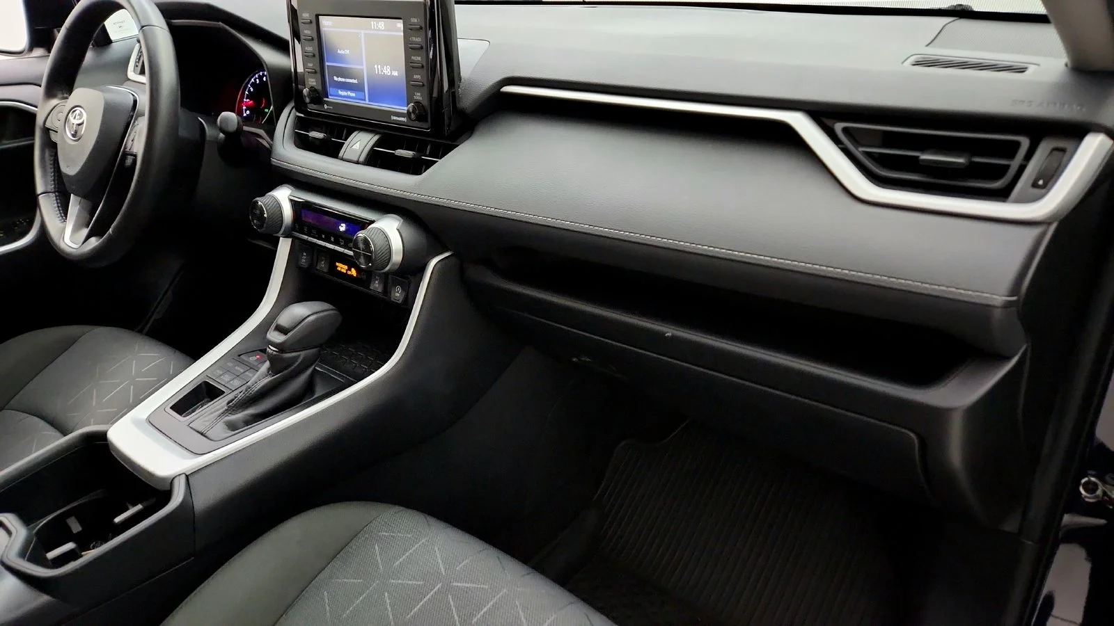 Used 2022  Toyota XLE image 38
