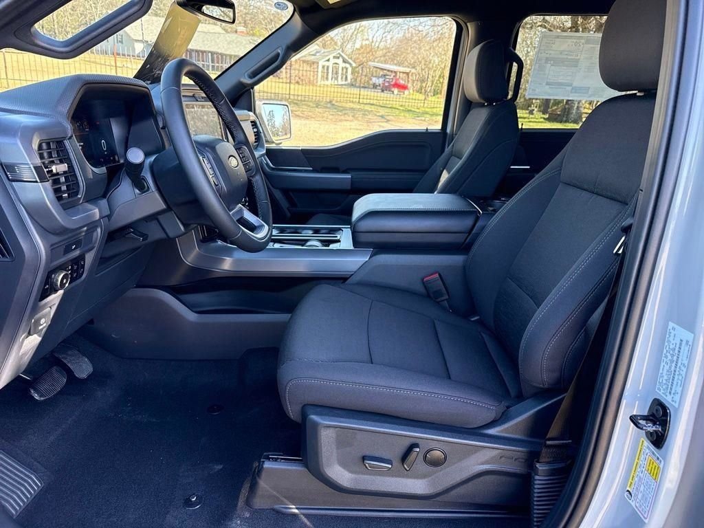 New 2026 White Ford XLT image 15