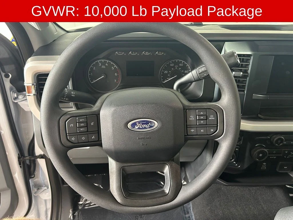 New 2026 Oxford White Ford F-250® XLT image 7