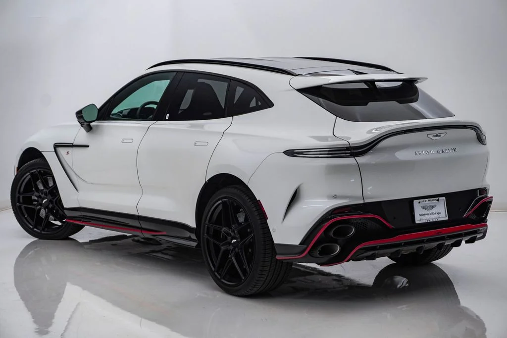 Used 2026 Q Neutron White Aston Martin S image 10