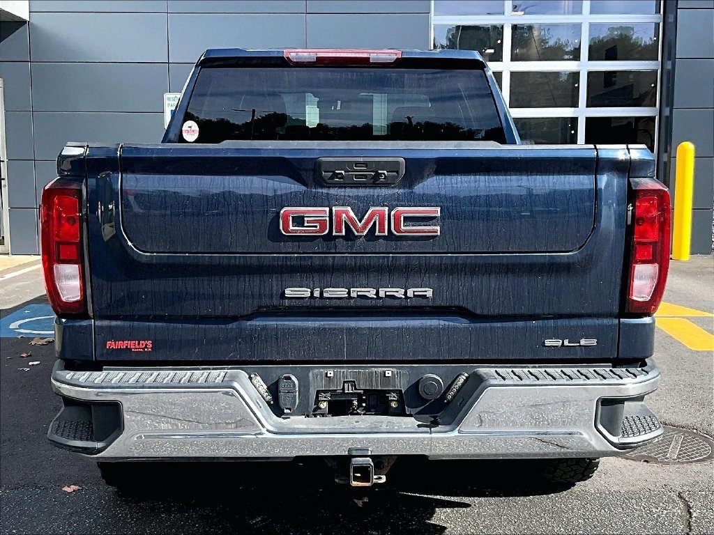 Used 2021 Blue GMC SLE image 5
