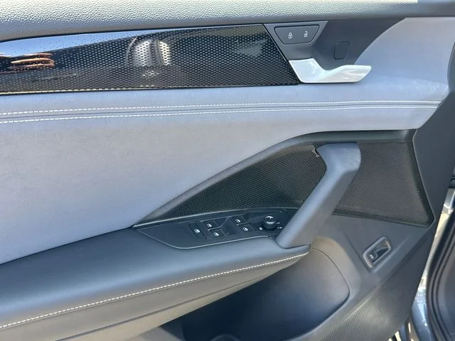 New 2026 Platinum Gray Metallic Volkswagen 2.0T SE image 9
