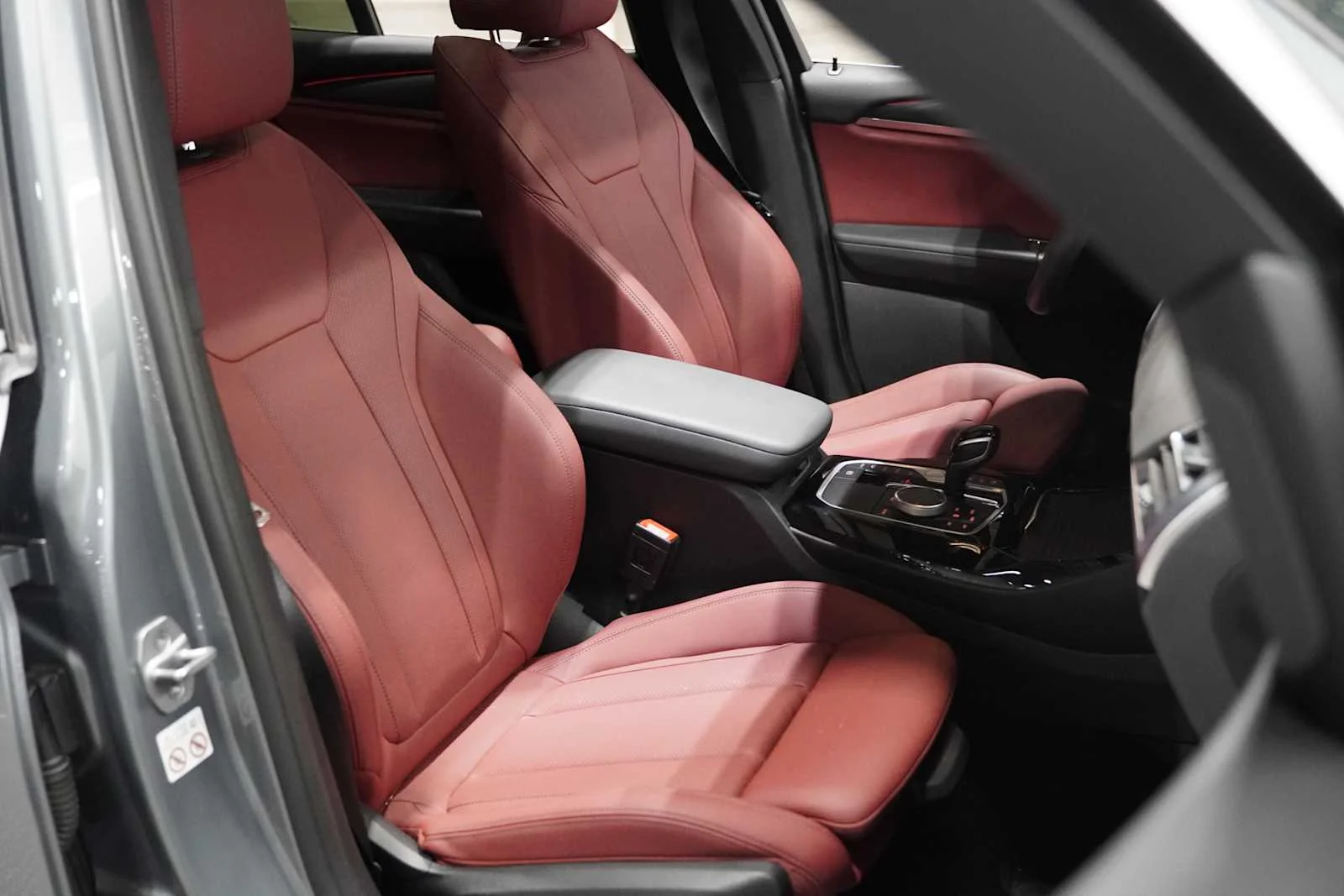 Certified Used 2024 Skyscraper Grey Metallic BMW xDrive30i image 10