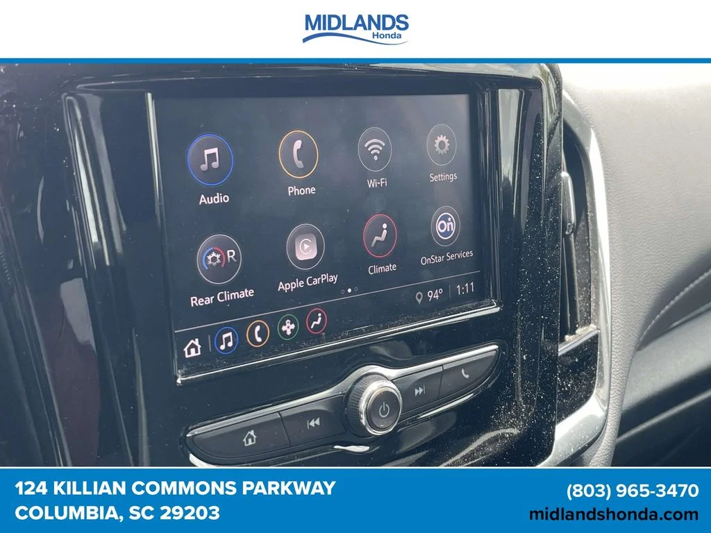Used 2020 Pearl Chevrolet LT image 27