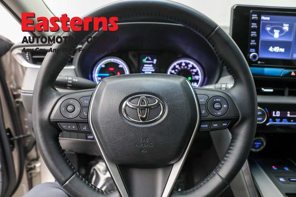 Used 2022 Gray Toyota LE image 10