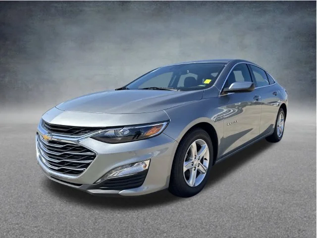 Used 2024 Gray Chevrolet LT image 6