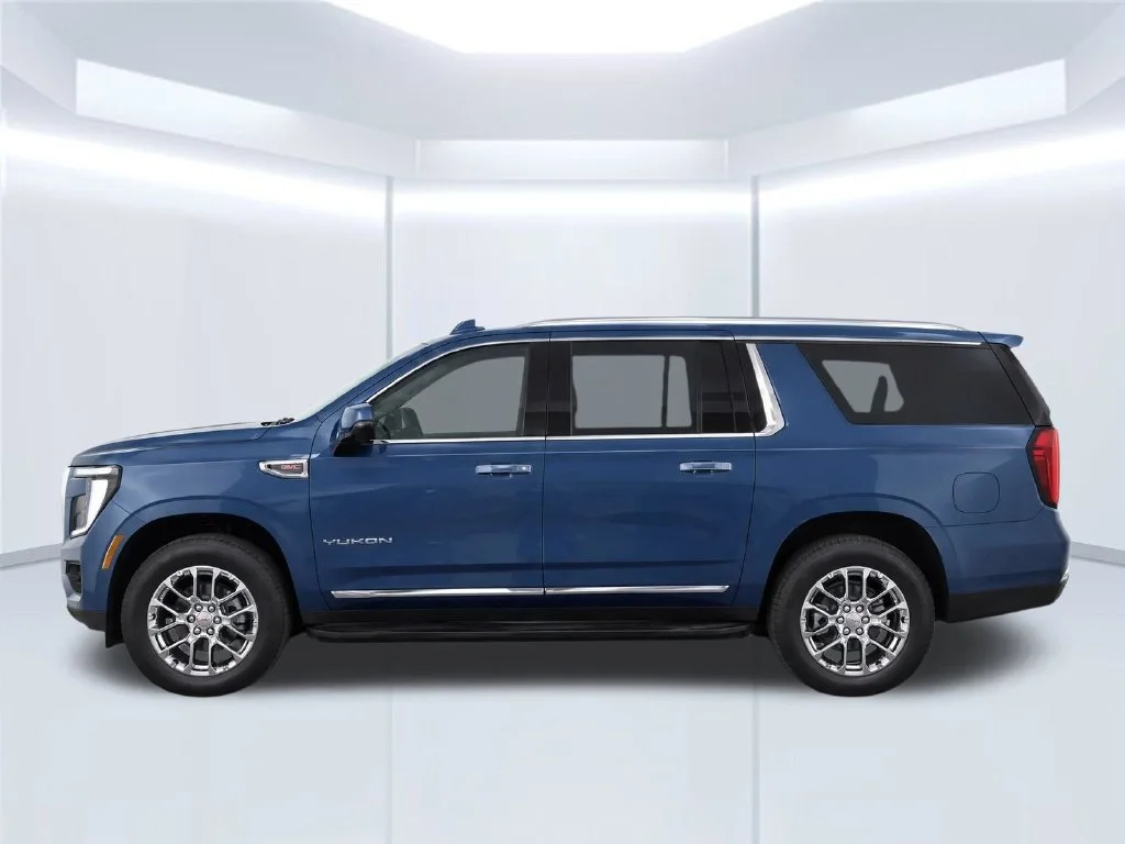 New 2026 Blue GMC Elevation image 9