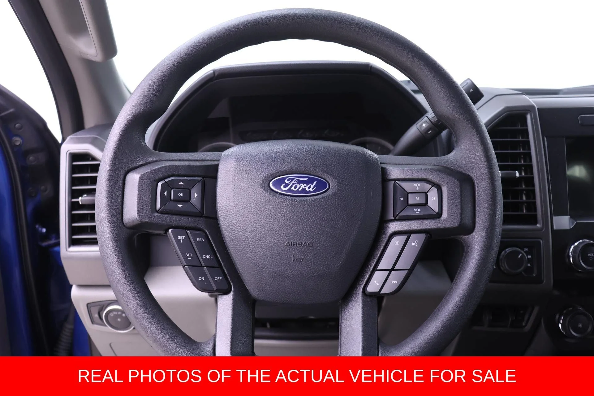 Used 2022 Blue Ford XL image 12