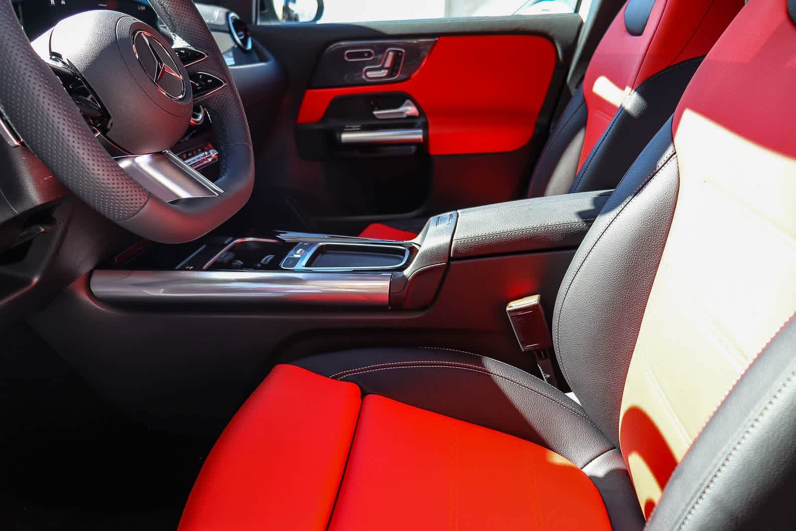 New 2026 Polar White Mercedes-Benz GLA 250 image 19