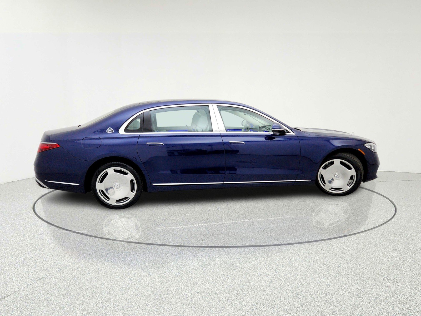 New 2026 MANUFAKTUR Mystic Blue Metallic Mercedes-Benz Maybach S 580 4MATIC® Sedan image 8