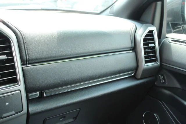 Used 2018 Gray Ford XLT image 22