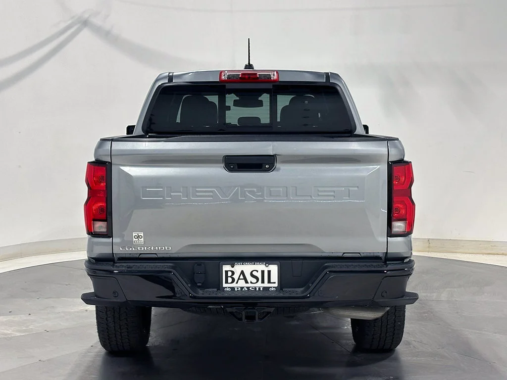 Used 2024 Sterling Gray Metallic Chevrolet Z71 image 12