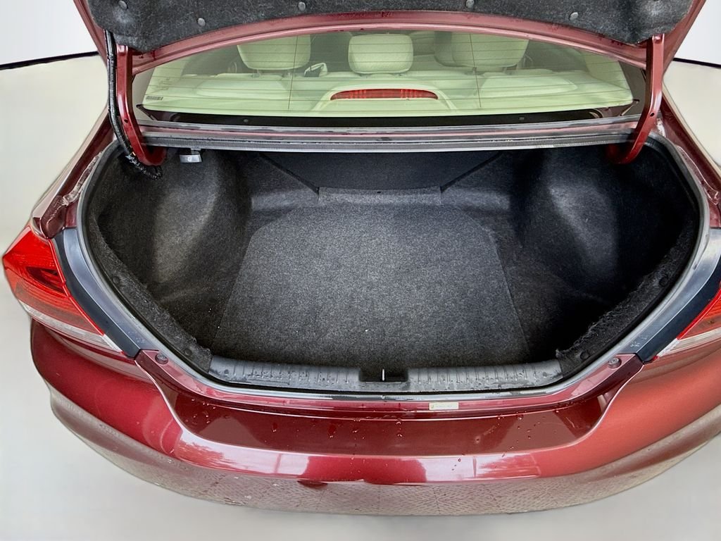 Used 2013  Honda LX image 24