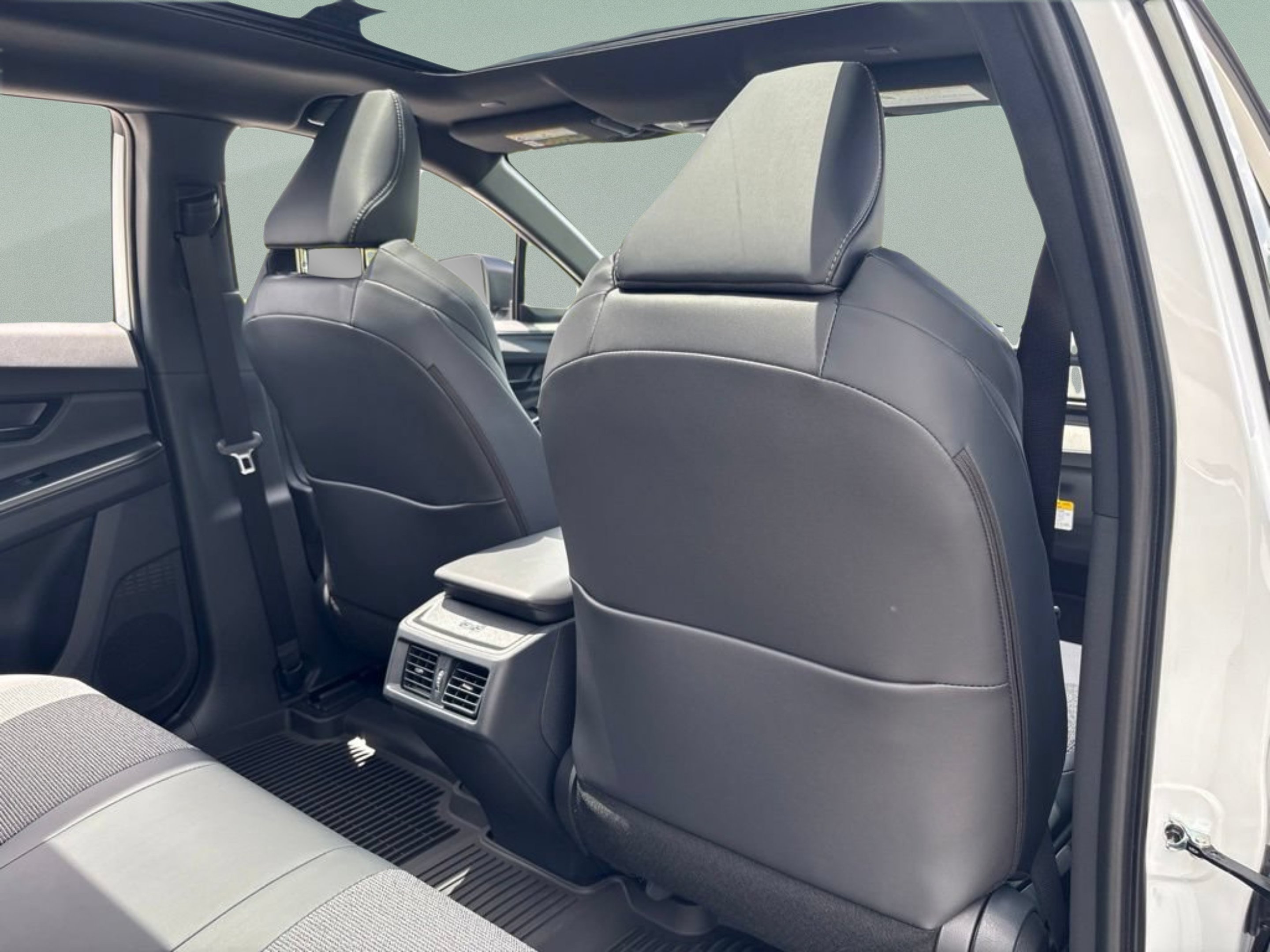 New 2026 Wind Chill Pearl Toyota XLE image 23