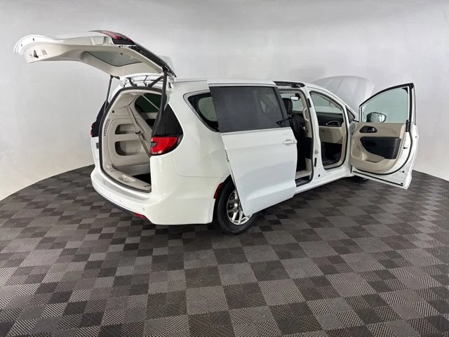 Used 2023 White Chrysler Touring L image 17