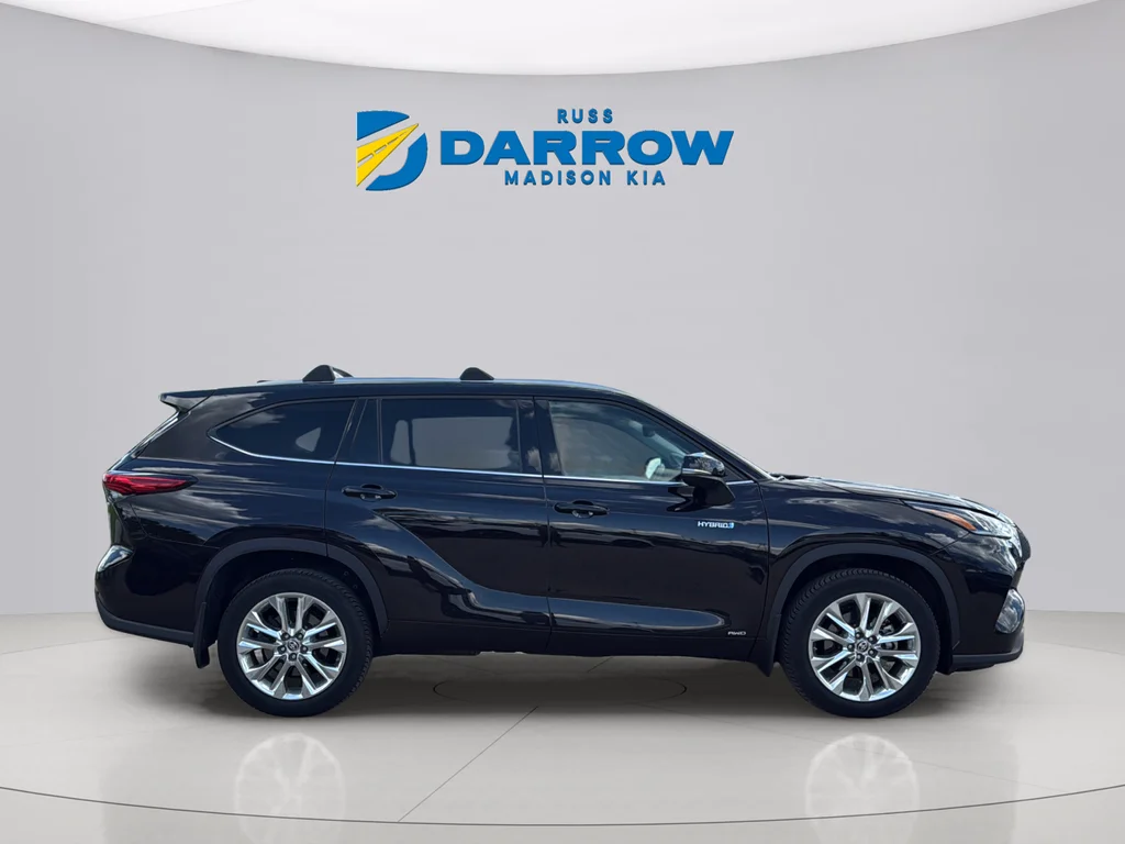 Used 2020 Amber Toyota Limited image 6