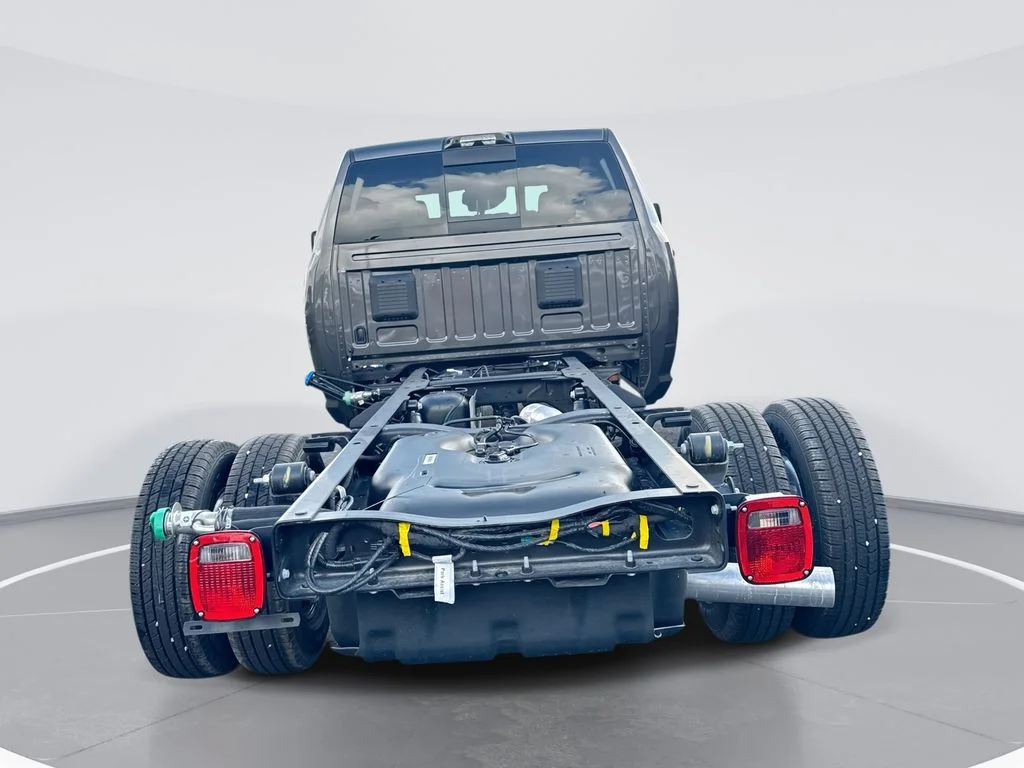 2026 RAM 3500 Chassis Tradesman - Photo 7