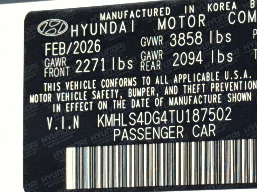 New 2026 White Hyundai SEL Sport Premium image 31