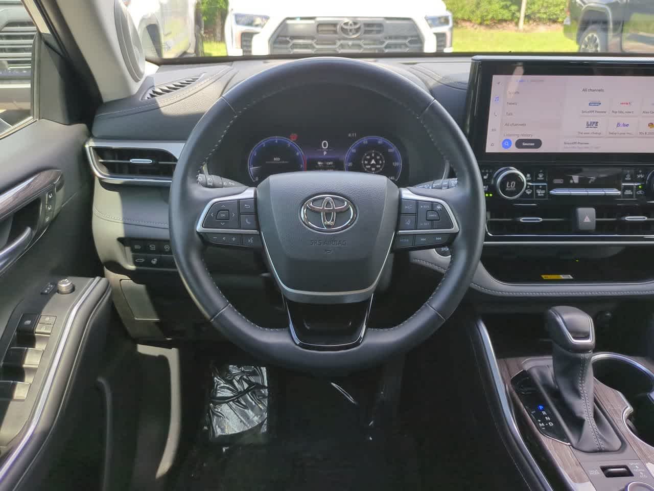Certified Used 2024 Moon Dust Toyota Platinum image 16