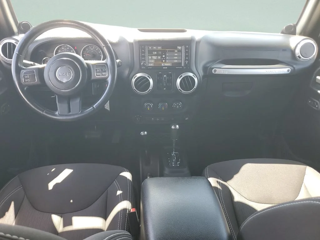 Used 2014 Black Jeep Sahara image 11