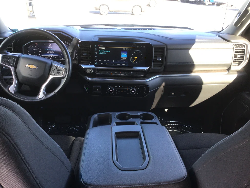 Used 2025 Black Chevrolet LT image 11