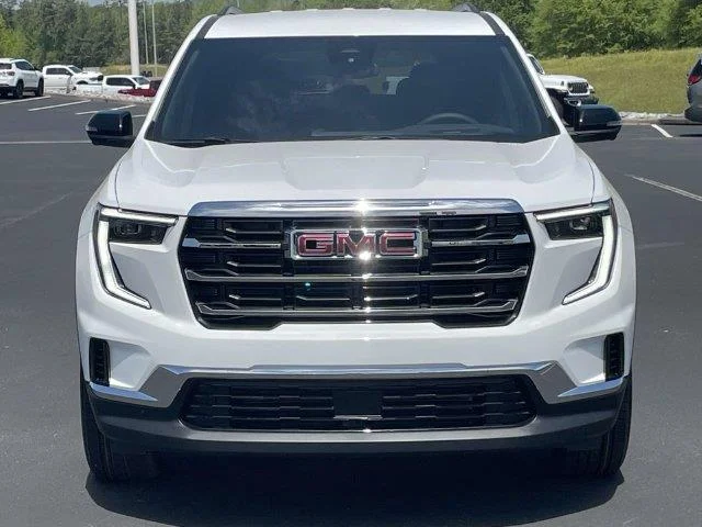 New 2025 Summit White GMC Elevation image 8
