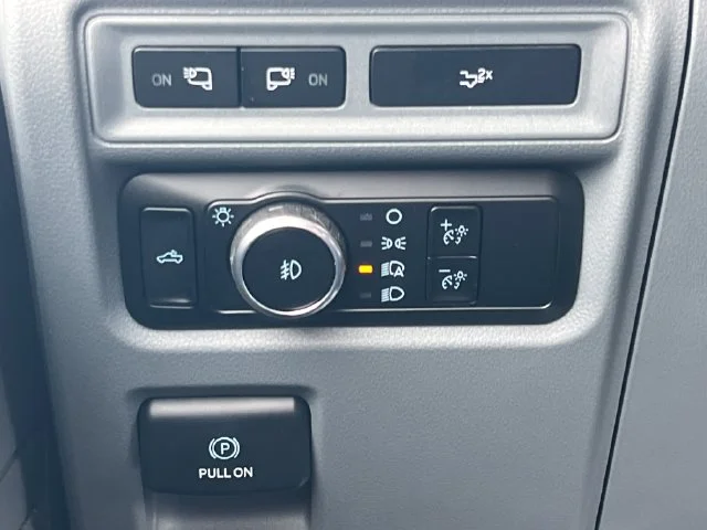Used 2024 Black Ford XLT image 36