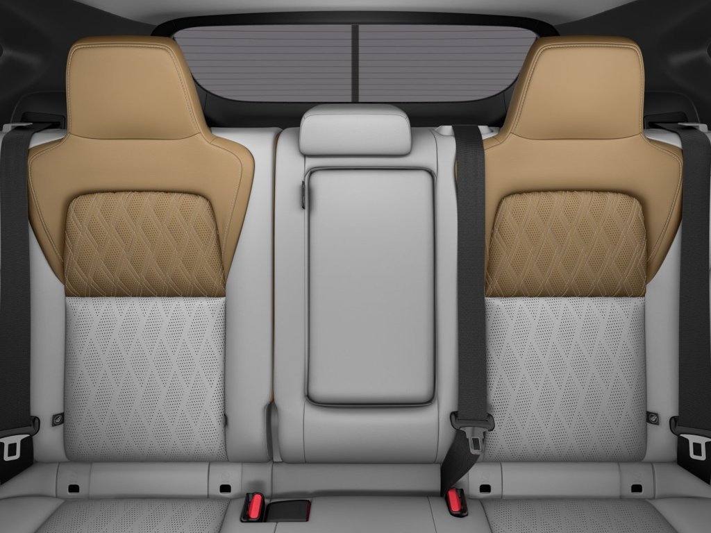 New 2027 Gray Nissan Platinum image 16