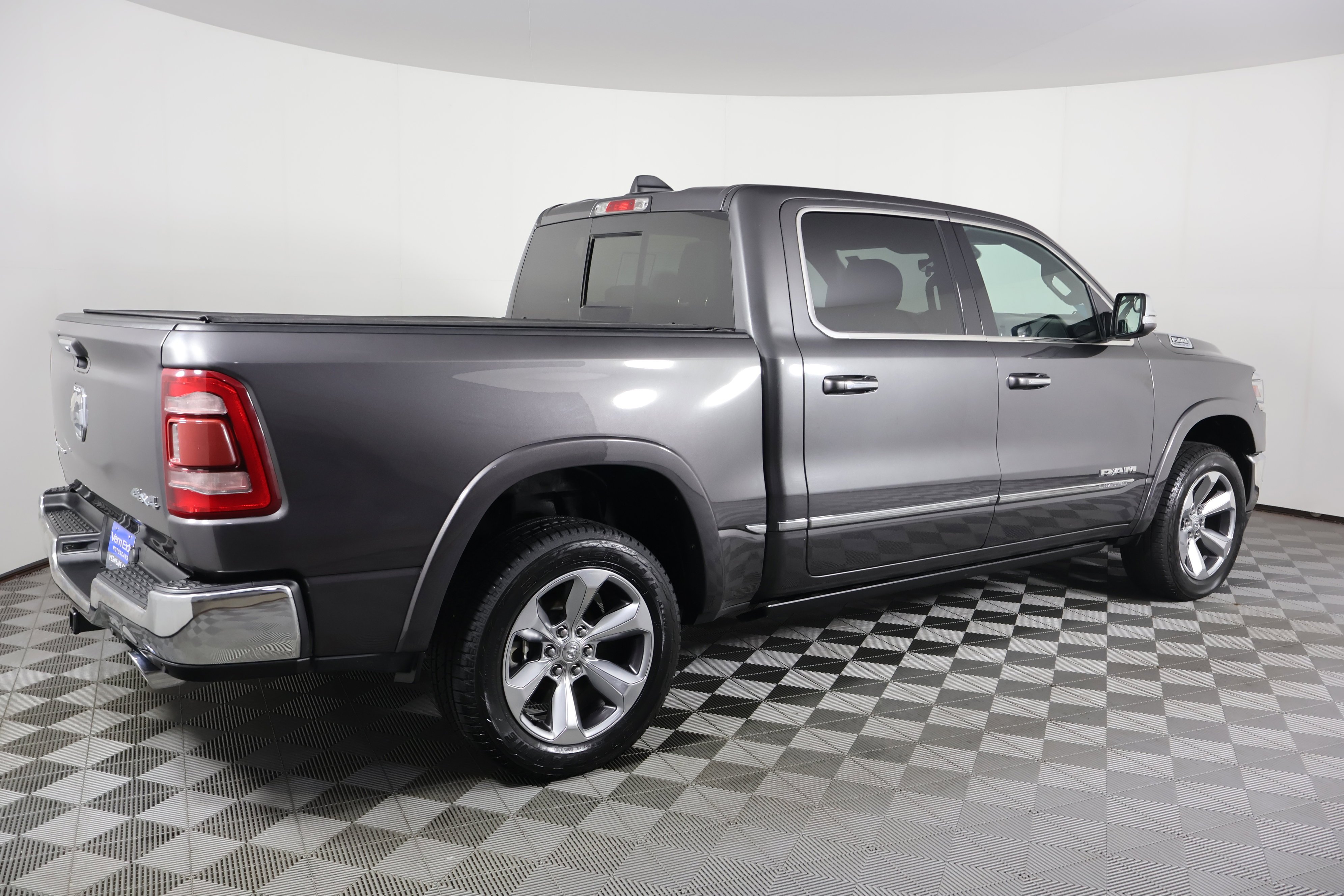2022 RAM Ram 1500 Pickup Limited - Photo 6