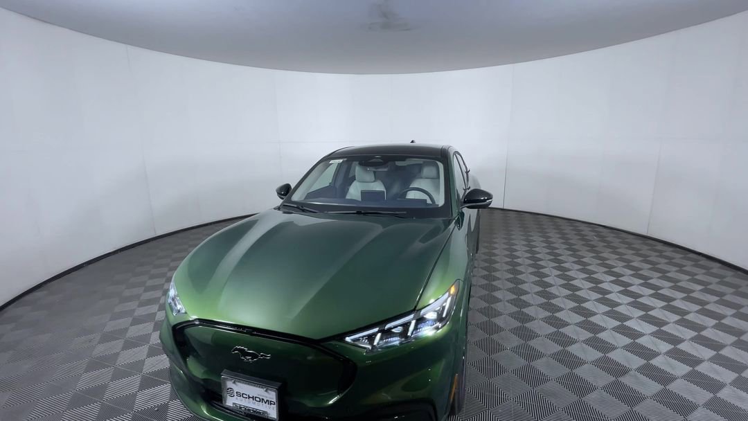 New 2026 Eruption Green Metallic Ford Premium image 3