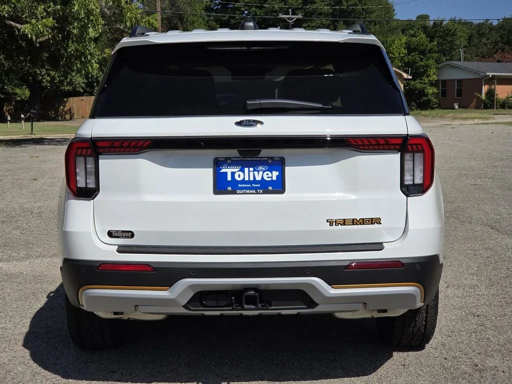 New 2026 Star White Metallic Tri-Coat Ford Tremor® image 5