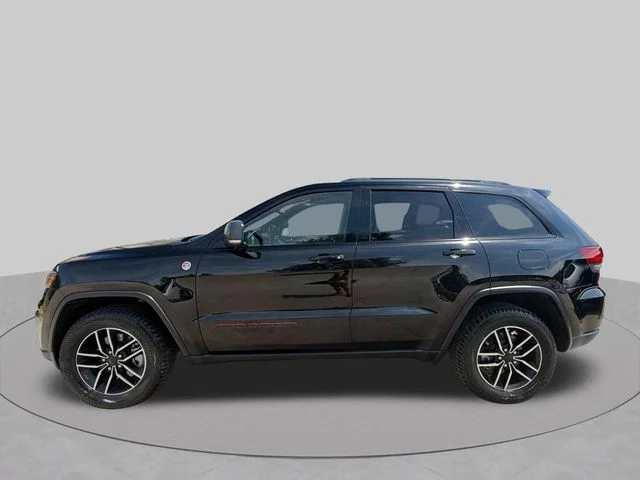 Used 2021 Black Jeep Trailhawk image 7