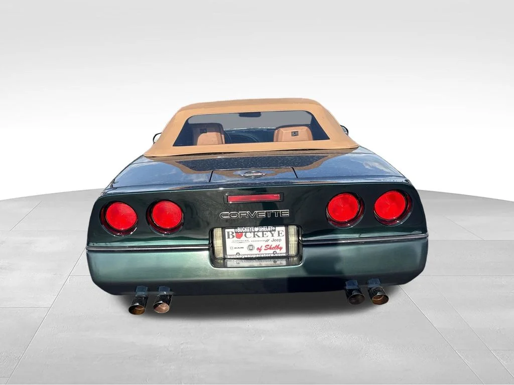 Used 1990 Green Chevrolet Convertible image 4