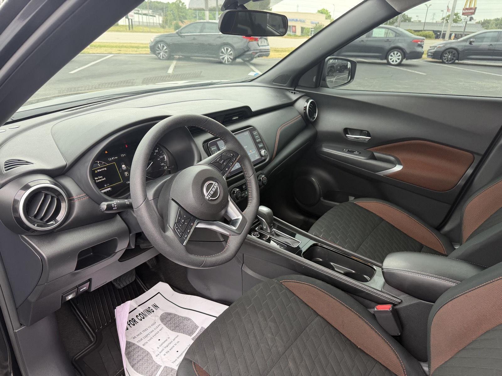 Used 2024 Super Black Nissan SR image 13