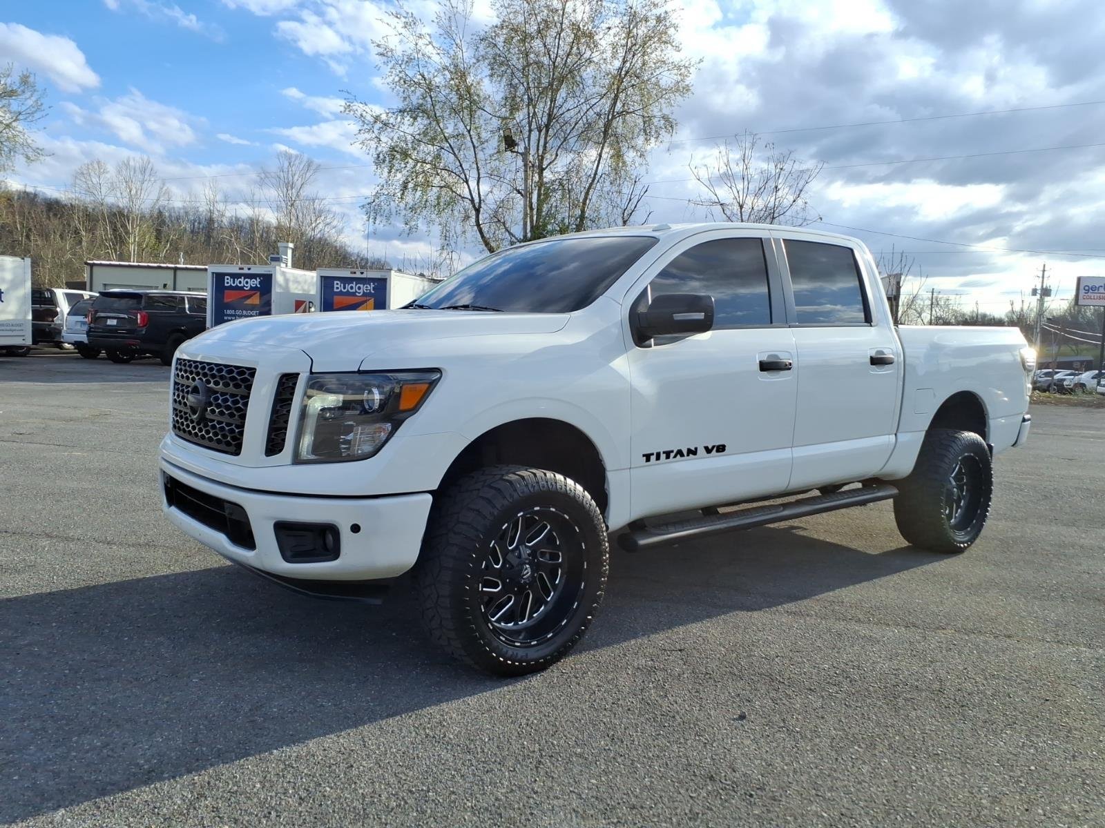 2018 Nissan Titan SV