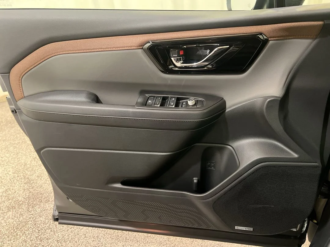 2026 Subaru Forester Sport - Photo 18