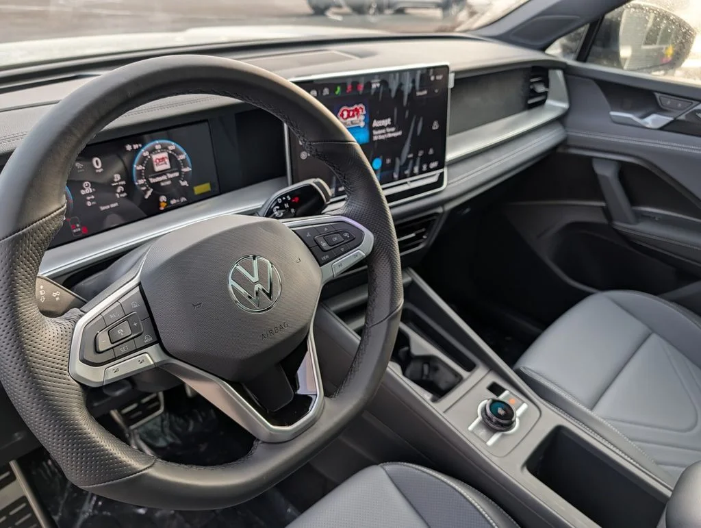 New 2026 Silver Volkswagen 2.0T SE R-Line Black image 18