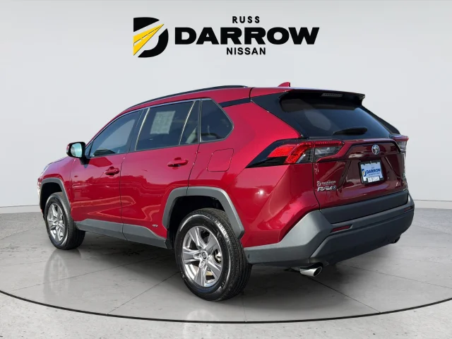 Used 2025 Red Toyota XLE image 3