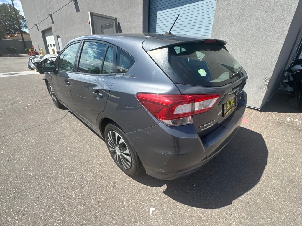 Used 2018 Gray Subaru 2.0i image 9
