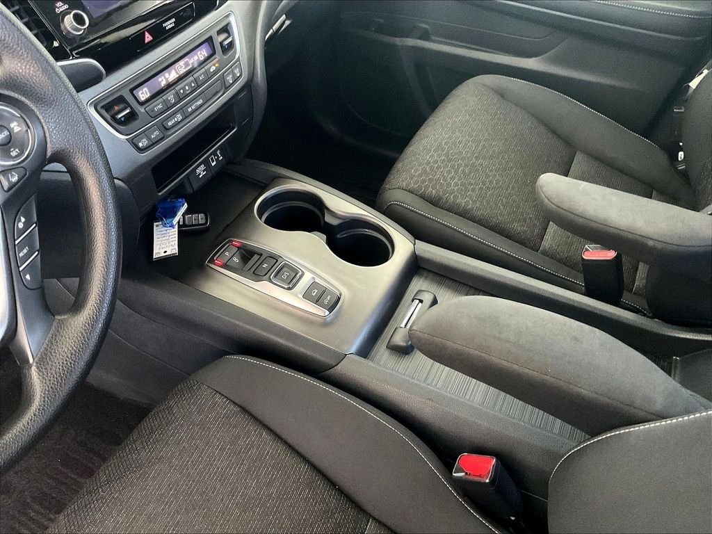 Used 2023  Honda Sport image 19