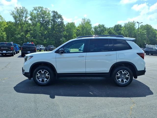 Used 2022 Platinum White Pearl Honda TrailSport image 4