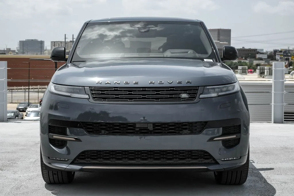New 2026 Varesine Blue Metallic Land Rover Dynamic SE image 5