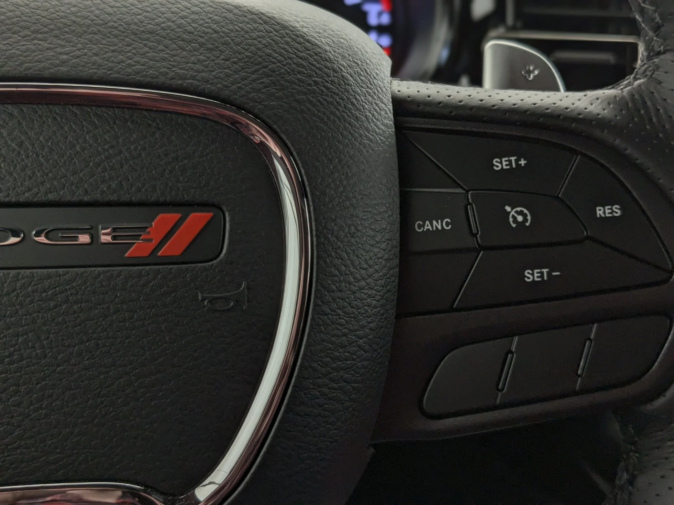 New 2026 White Dodge SXT - - 18 Alum Wheels - Michelin All-Season Tires - Remote Start - Heated Steering Wheel & More! image 18