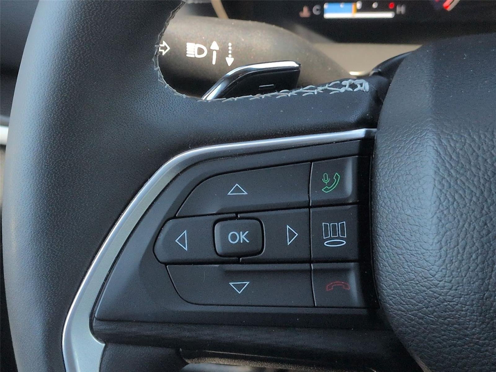 Used 2024 Bright White Clearcoat Jeep Laredo X image 20